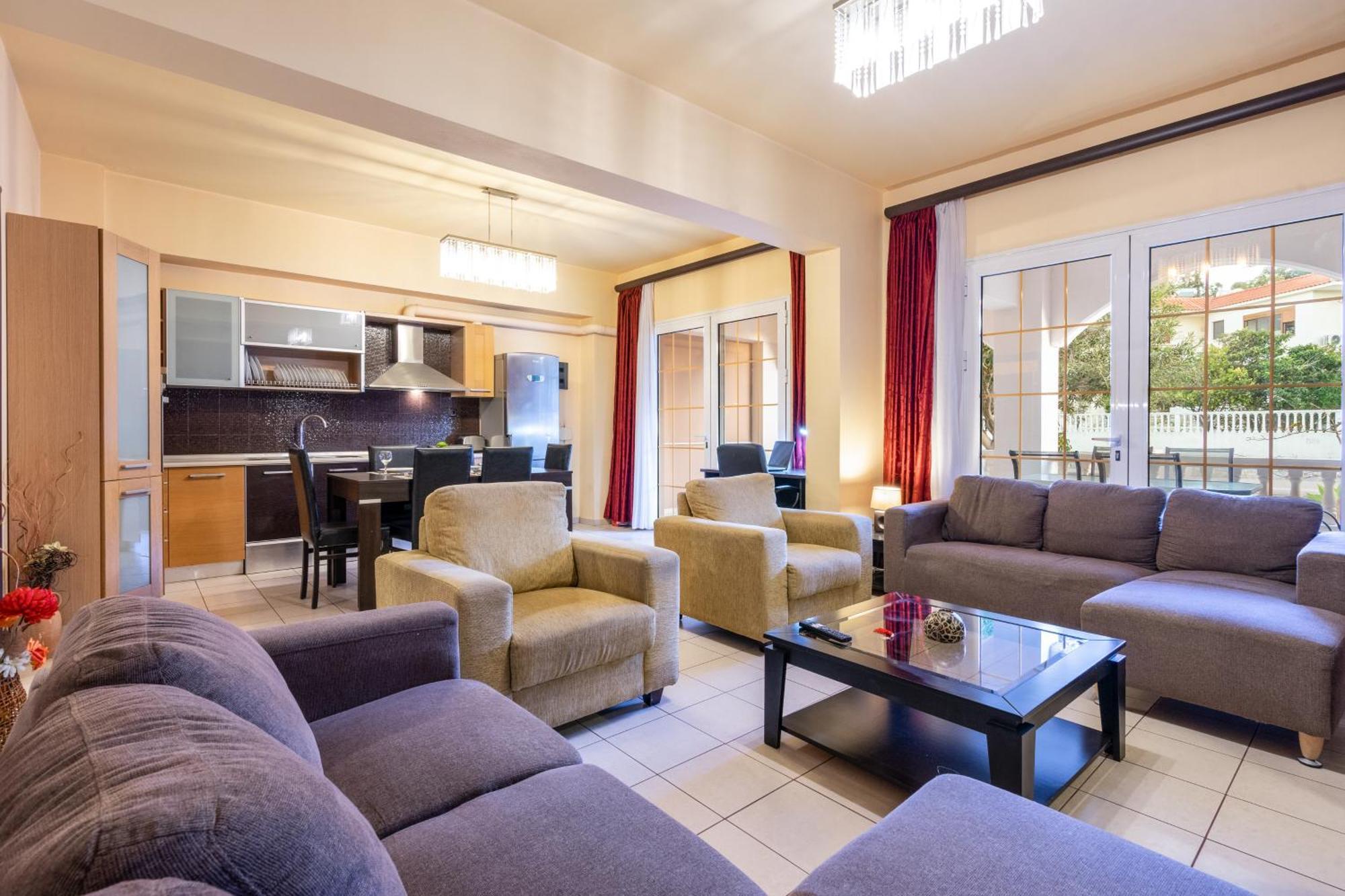 פליראקי Colonial Family Apartment #4 Ground Floor מראה חיצוני תמונה