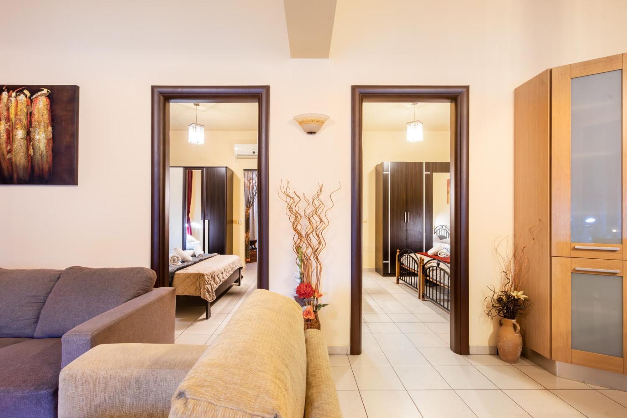 פליראקי Colonial Family Apartment #4 Ground Floor מראה חיצוני תמונה