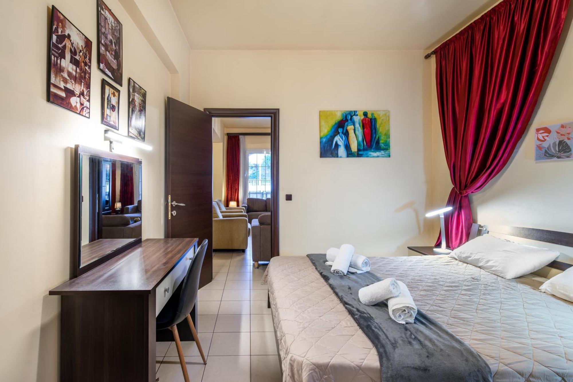 פליראקי Colonial Family Apartment #4 Ground Floor מראה חיצוני תמונה