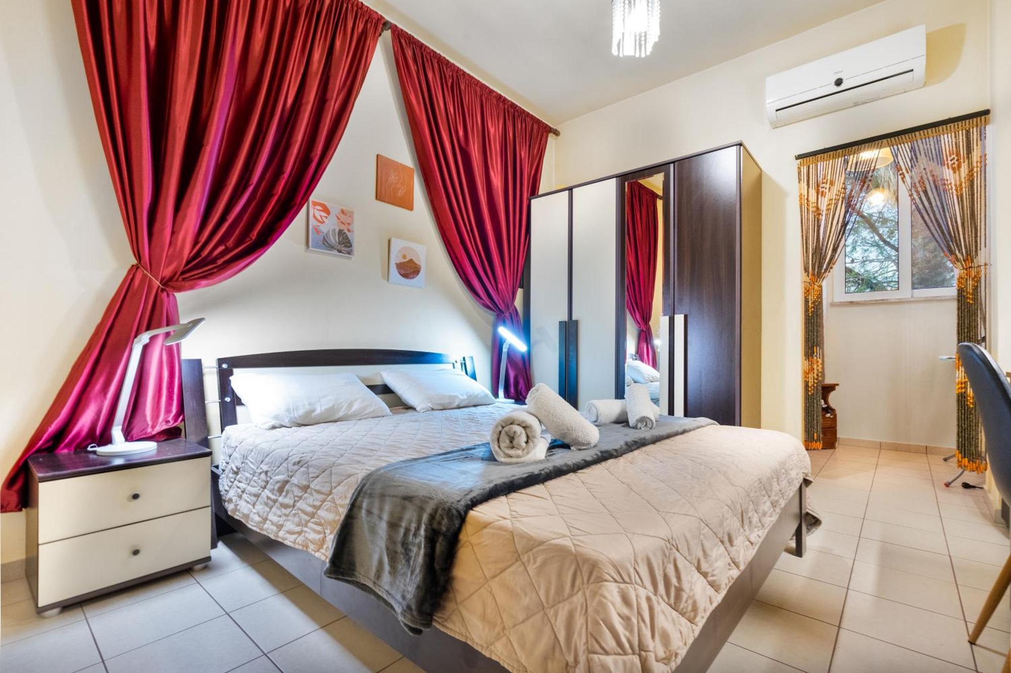 פליראקי Colonial Family Apartment #4 Ground Floor מראה חיצוני תמונה