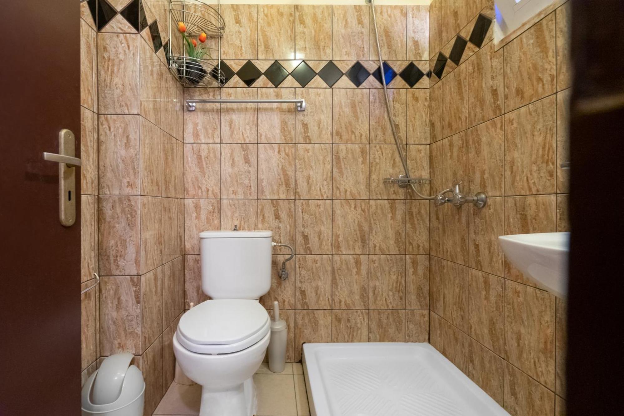 פליראקי Colonial Family Apartment #4 Ground Floor מראה חיצוני תמונה